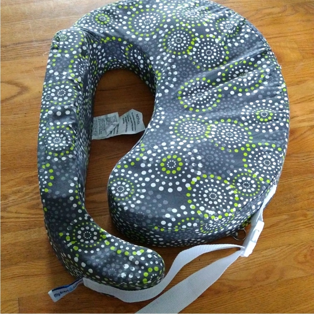 My Breast Friend -Breast Feeding Pillow